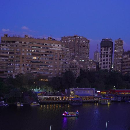 Spacious 2 Bedroom Apt Viewing The Holy Nile Кайро Стая снимка